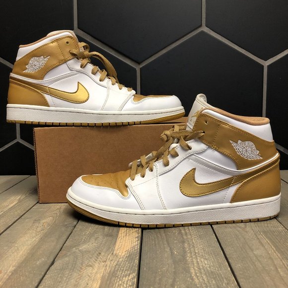 jordan 1 phat gold